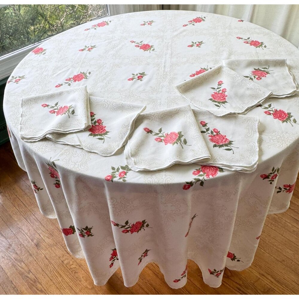 Vintage 80s tablecloth, 6 assorted napkins, rectangle,  floral pink rose buds